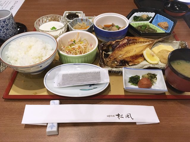 西鉄グランドホテルの朝食の内容