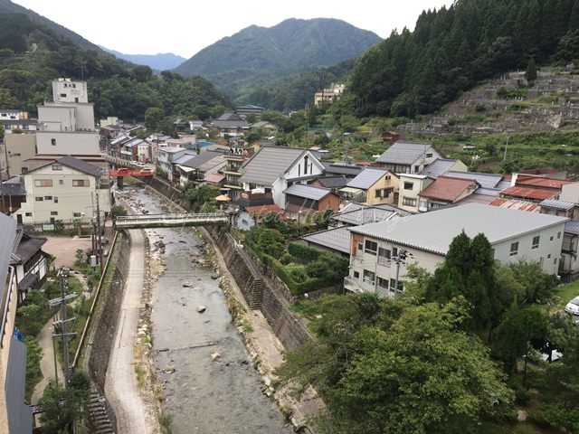 湧泉の宿ゆあむのお部屋から見える景色