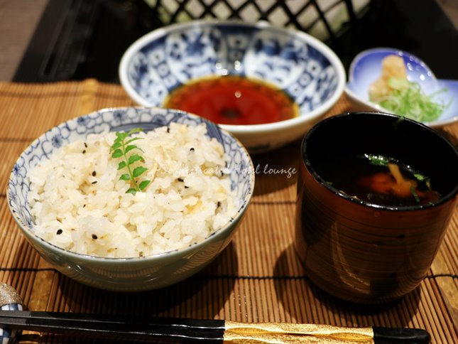 鯛ご飯と赤だし