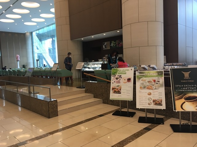 東京ドームホテルのフロントロビー