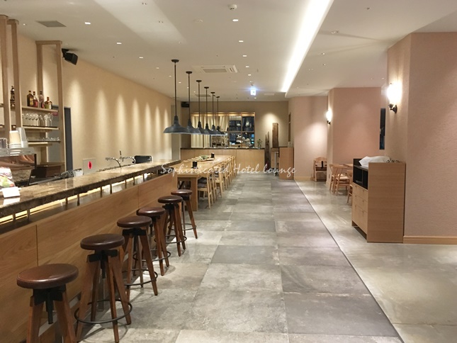 館内のカフェスペース