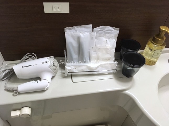 アメニティとドライヤー