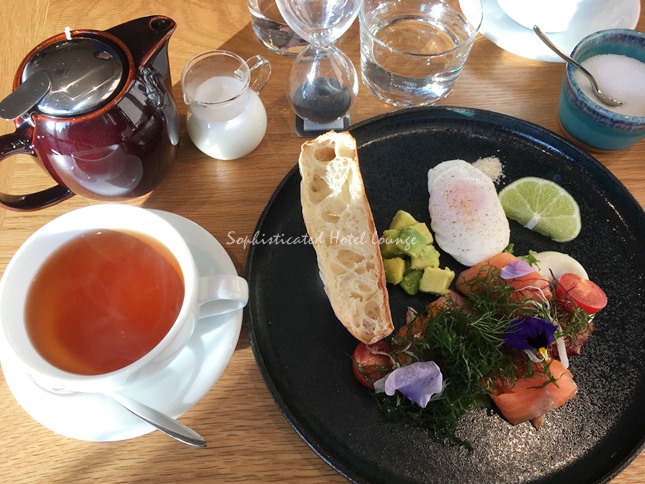 朝食