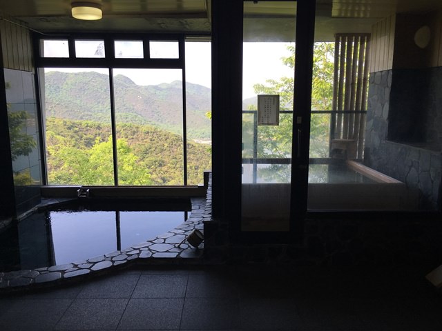 ホテル万葉岬の露天風呂