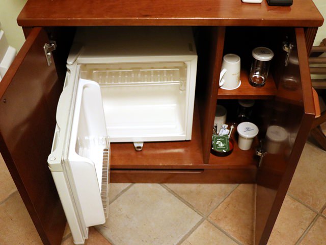 ホテルモントレ神戸に飲み物や食べ物の持ち込みは可能？