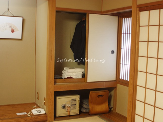 押し入れと備品