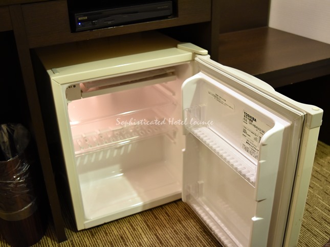備え付けの冷蔵庫