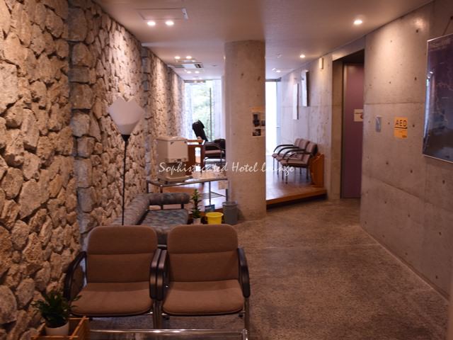 ホテル星羅四万十の館内施設　浴場前の休憩所