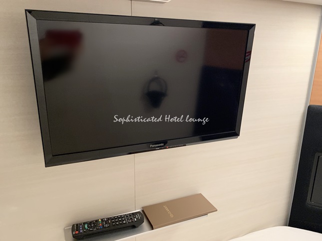 備品のテレビ