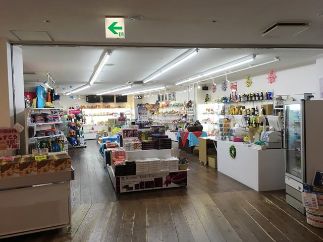 沖縄サンコーストホテルの館内施設（売店）