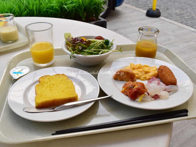 朝食
