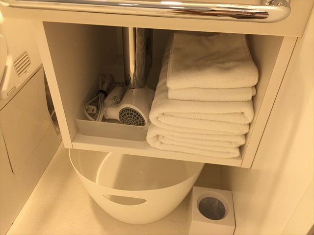 ドライヤーなどの備品類