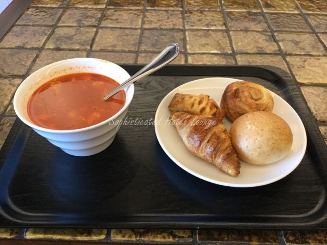 ファーストキャビン西麻布の朝食の内容は？