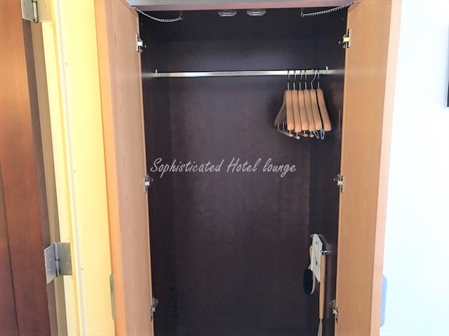 ホテルモントレ銀座の客室備品（クロゼット）