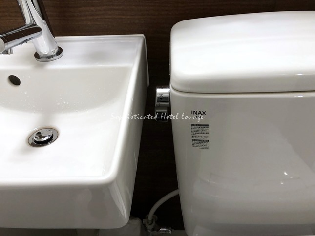 トイレと洗面台
