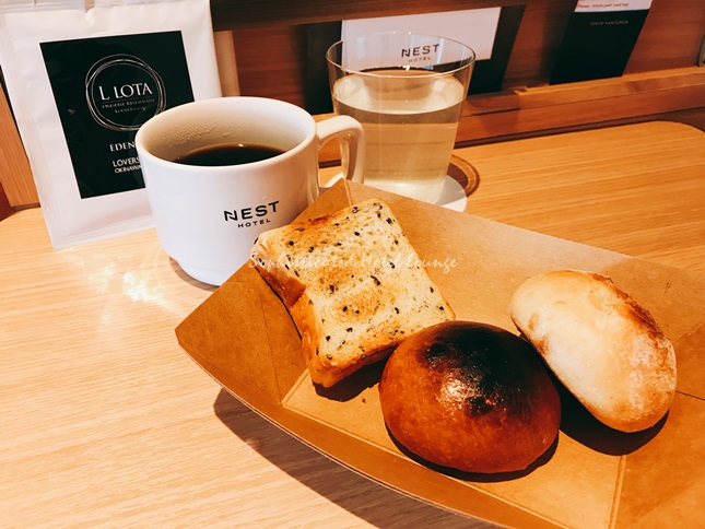 無料の朝食
