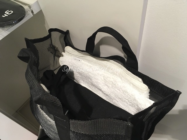 ナインアワーズ赤坂の備品（バッグ・タオル）