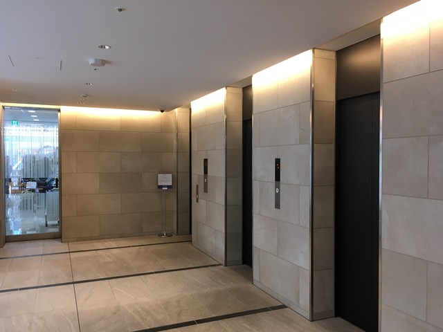 京王プレッソイン浜松町のフロント