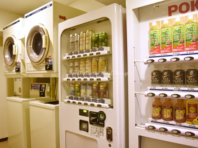 京王プレッソイン日本橋茅場町の館内施設（自動販売機）