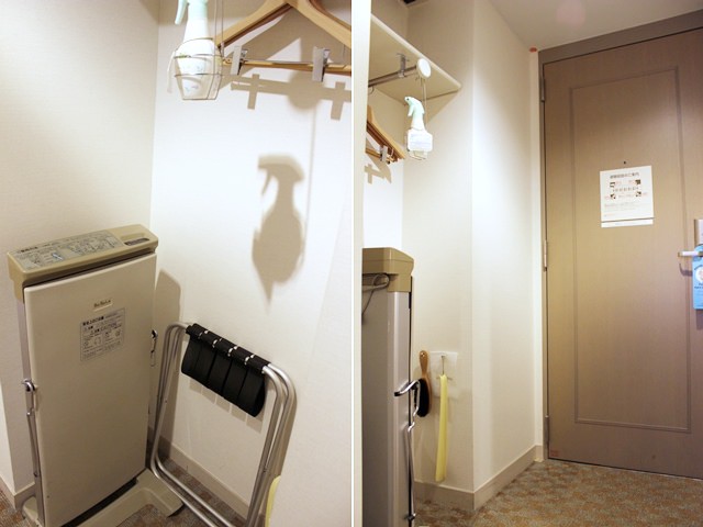都市センターホテルの客室家具（クローゼット）