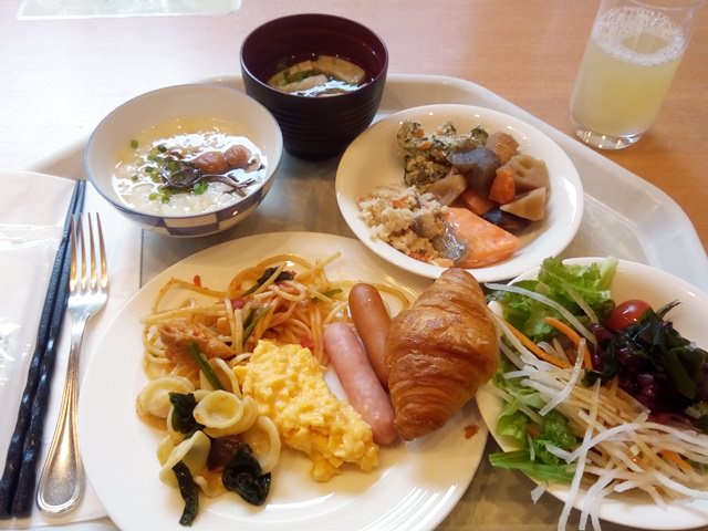 都市センターホテルの朝食（和洋ブッフェスタイル）