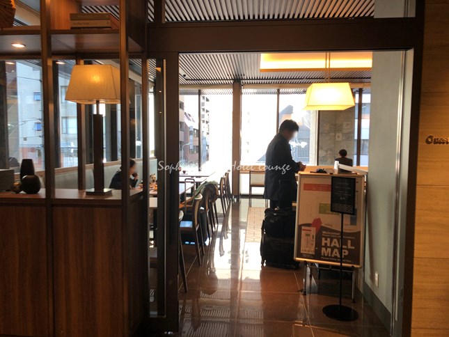朝食会場
