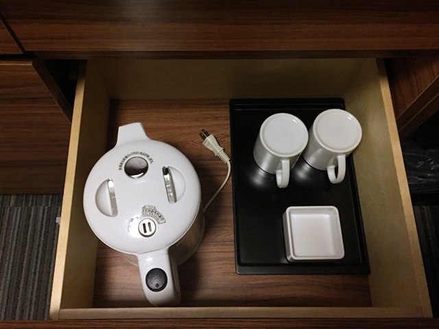 ヴィアイン東京大井町の客室備品（ケトル・お茶セット）