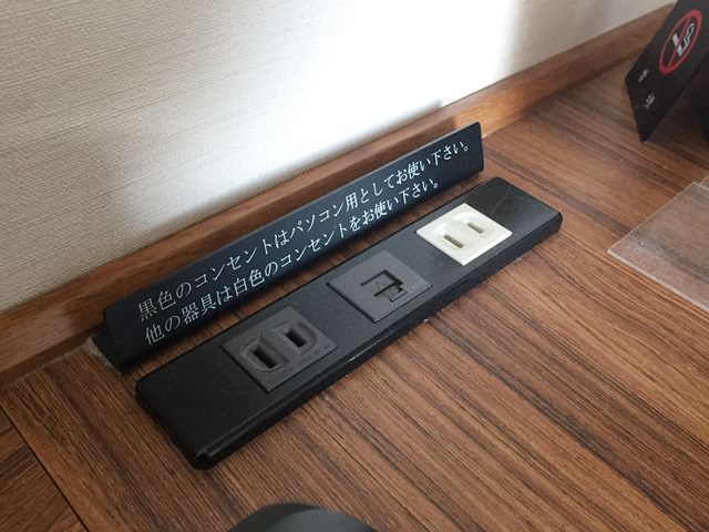 ヴィアイン東京大井町の客室家具（ベッド・クローゼット）
