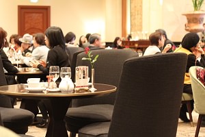 名古屋駅近くのデートに使えるカフェラウンジ