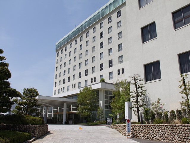 アクセス