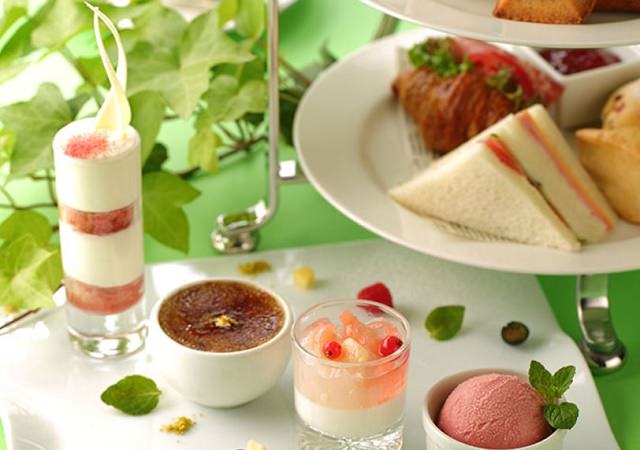 ラウンジTEA&DINEの人気メニュー「アフタヌーンティーセット」