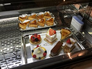 ベルクールのケーキセット値段