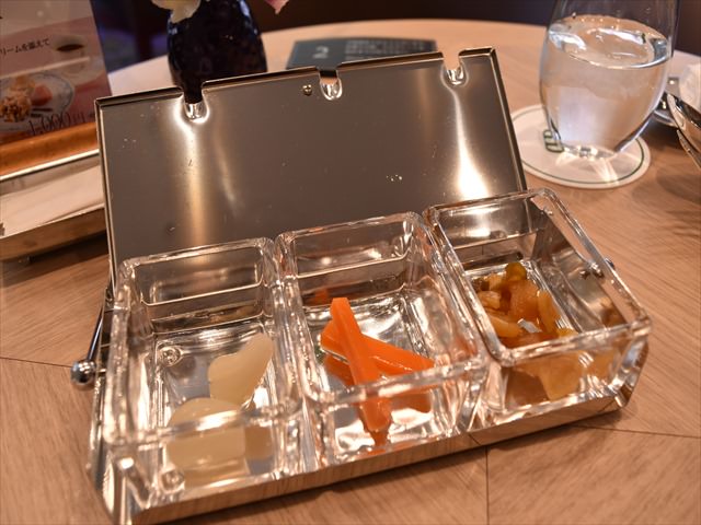 アフタヌーンティーセットはなくスイーツメニューはあり