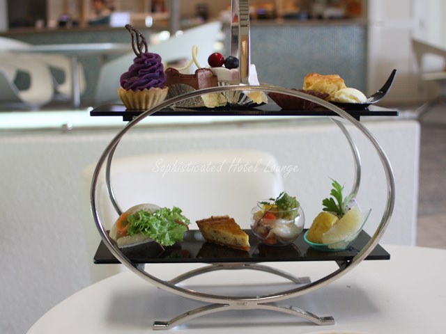 ANAインターコンチネンタル万座ビーチリゾートのオーシャンカフェのアフタヌーンティーセット