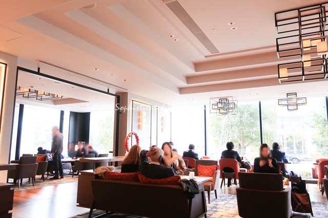 マイプレイス カフェ＆バー(ヒルトン大阪）の座席の種類