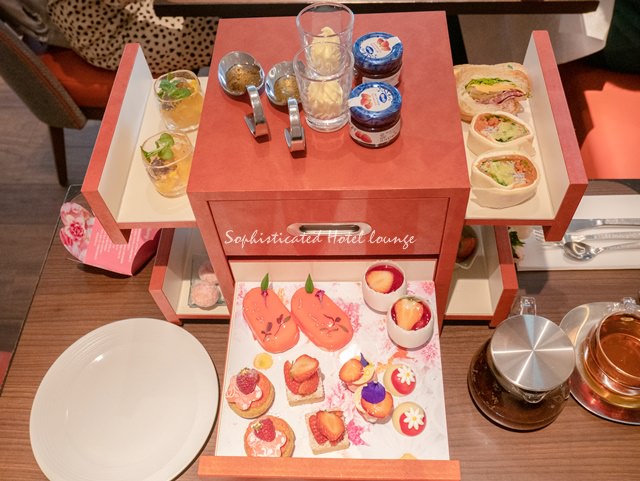 マイプレイス カフェ＆バー(ヒルトン大阪）のアフタヌーンティー